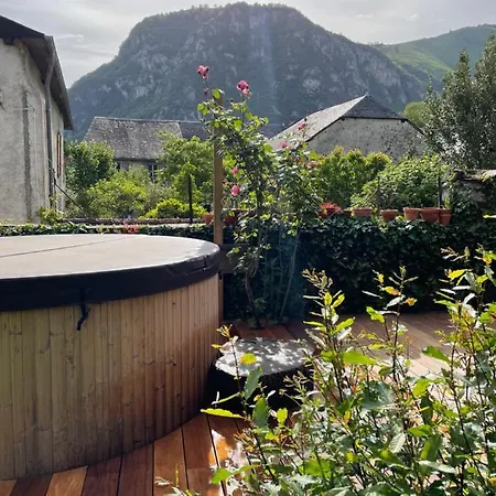 Apartamento Lendòst *